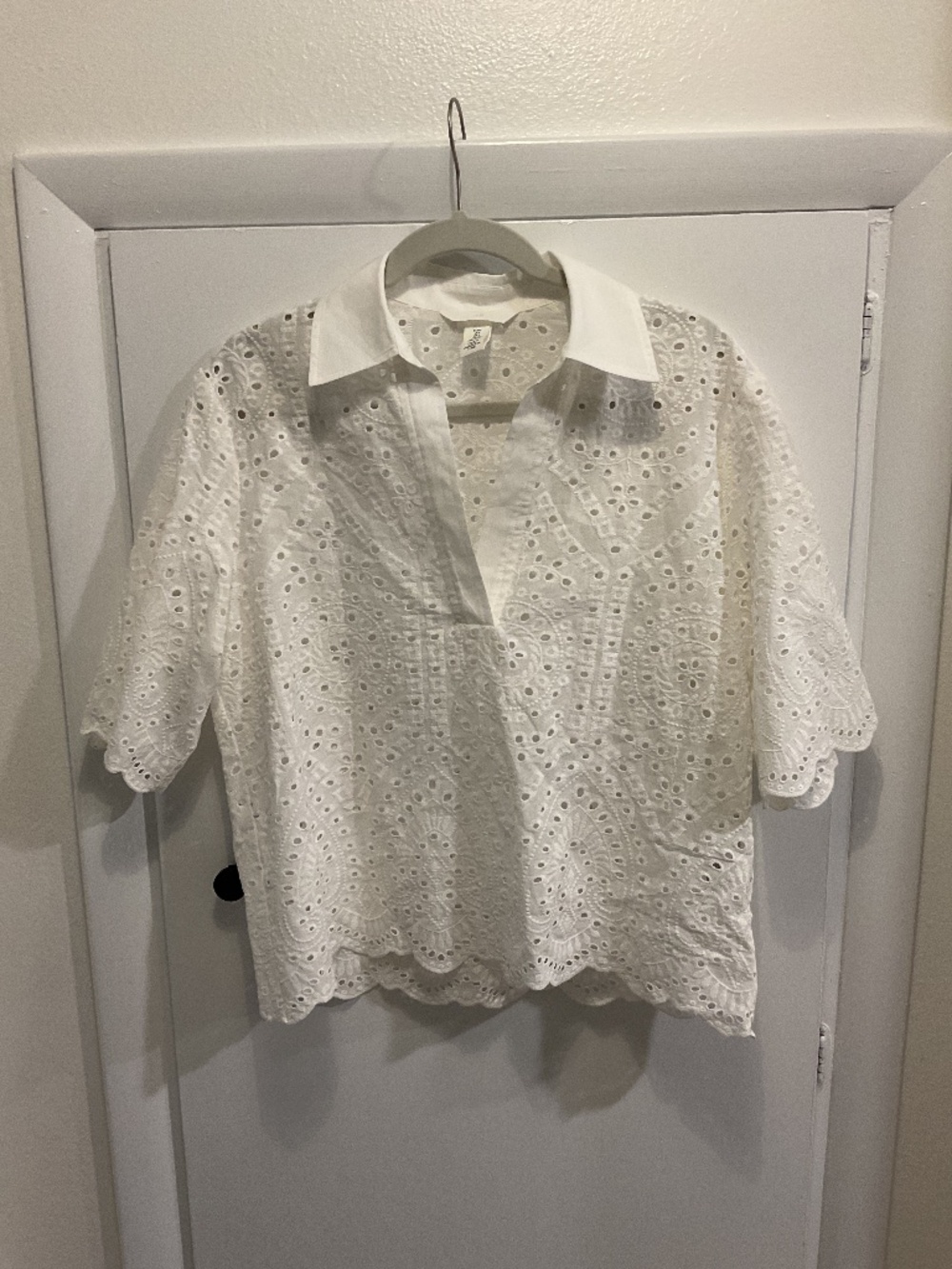 H&M Eyelet Pullover Collared Shirt, White, Size Small